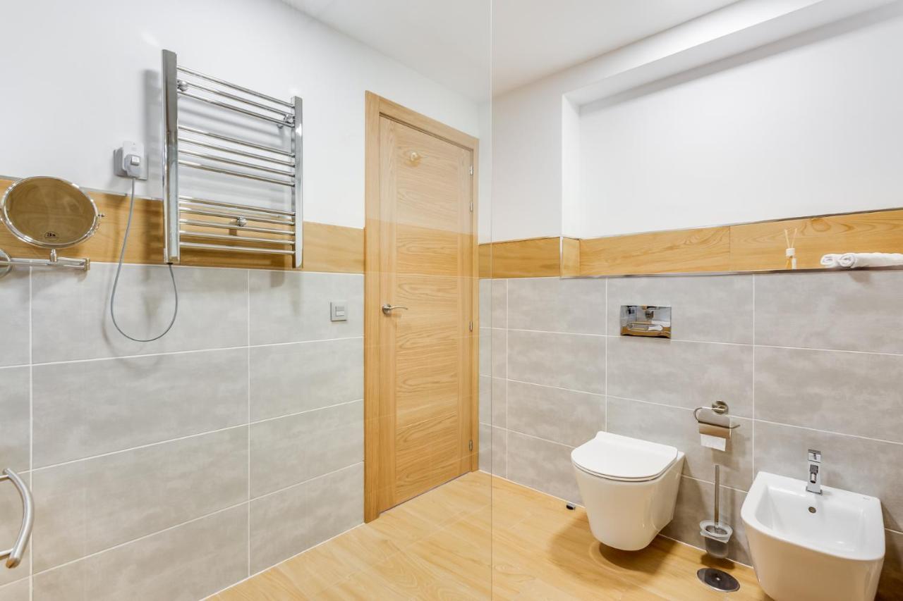 New 1 Bedroom Apartement On The Sea In Marbella. Ngoại thất bức ảnh